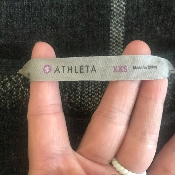 Athleta Dakota Merino Wool Plaid Windowpane Gray Sweater - Size XXS - Picture 4 of 10